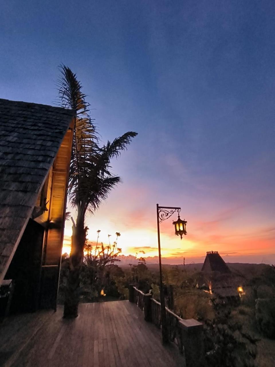 Pondok Kawinaya Singaraja  Bagian luar foto